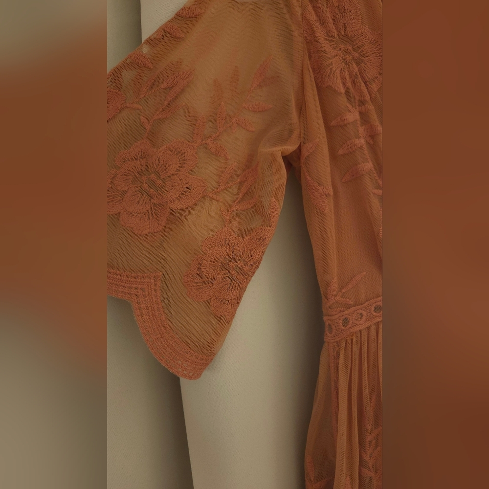 Wishlist Floral Embroidered Short Sleeve Maxi Dress - Picture 5 of 10